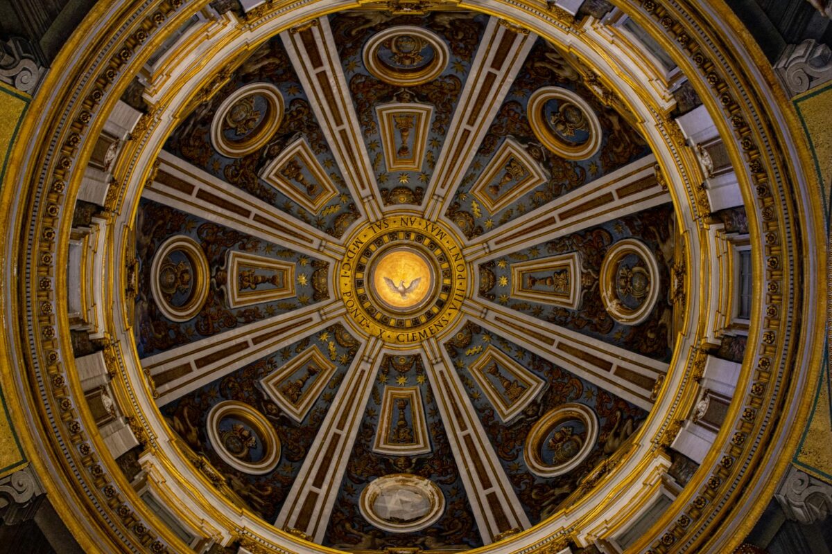 Le pape Léon XIV opéré d'un cancer du poumon : ce que dit le bulletin du Vatican