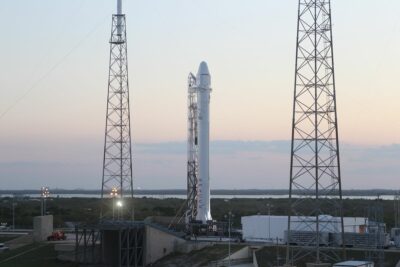 Callisto : une fusée se dresse de nouveau sur le pas de tir de Diamant en Guyane